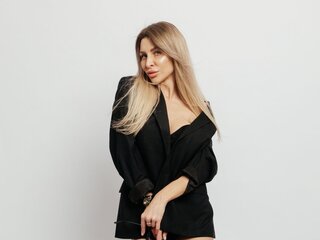 NicoleAriston recorded